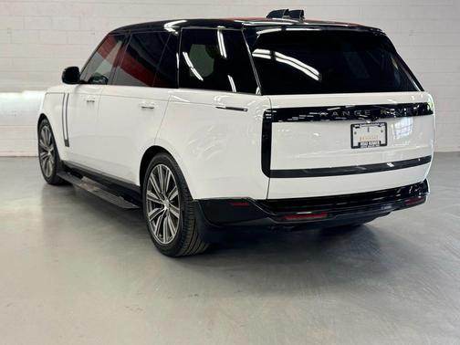2024 Land Rover Range Rover P530 Autobiography LWB Sport Utility 4D