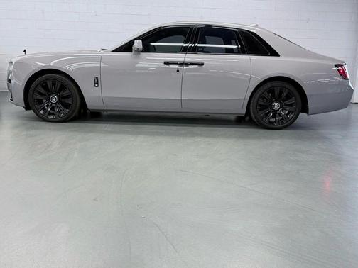 2022 Rolls-Royce Ghost Sedan 4D