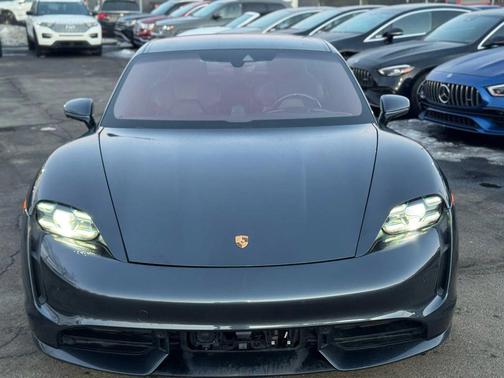 2020 Porsche Taycan Turbo