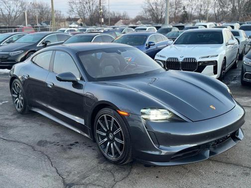 2020 Porsche Taycan Turbo
