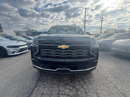 Black 2025 Chevrolet Suburban LT