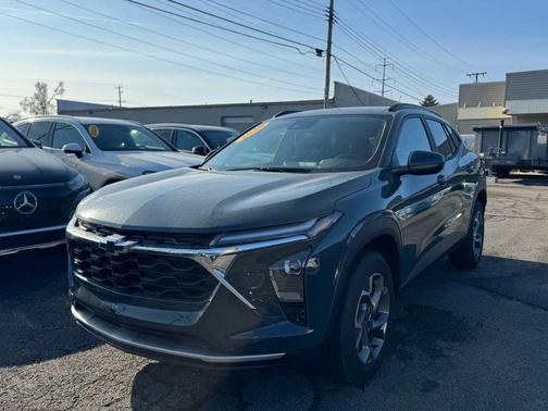 2025 Chevrolet Trax LT