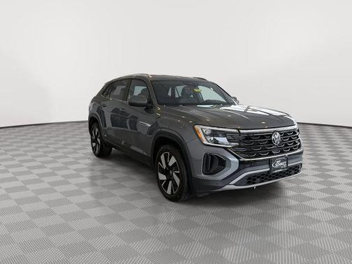 2025 Volkswagen Atlas Cross Sport 2.0T SE w/Technology 4MOTION