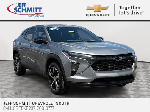 Sterling Gray Metallic 2024 Chevrolet Trax FWD 1RS