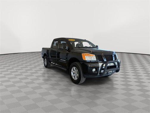 2013 Nissan Titan SV