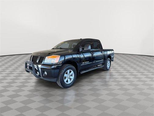 2013 Nissan Titan SV