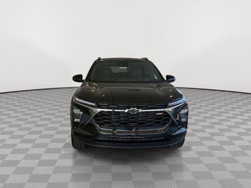 Mosaic Black Metallic 2026 Chevrolet Trax FWD 2RS