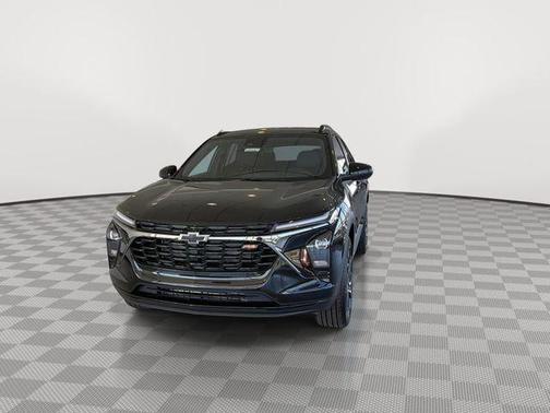 Mosaic Black Metallic 2026 Chevrolet Trax FWD 2RS