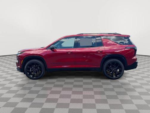 Radiant Red Tintcoat 2026 Chevrolet Traverse RS
