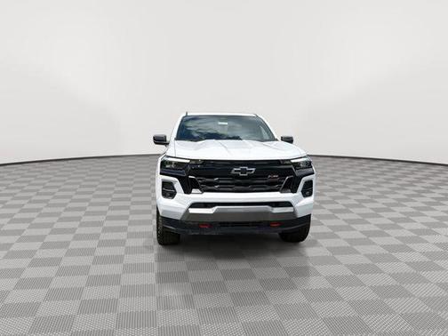 Summit White 2026 Chevrolet Colorado Z71