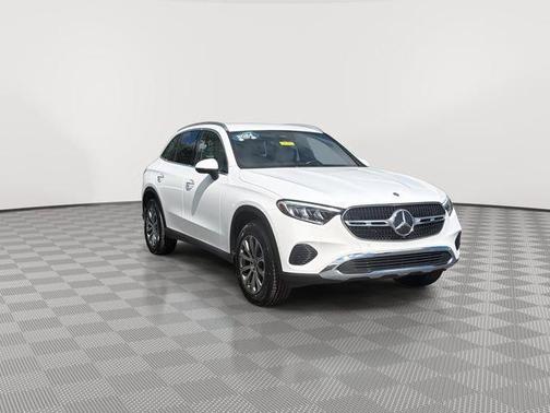 White 2024 Mercedes-Benz GLC 300 4MATIC