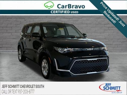 Fusion Black 2025 Kia Soul LX
