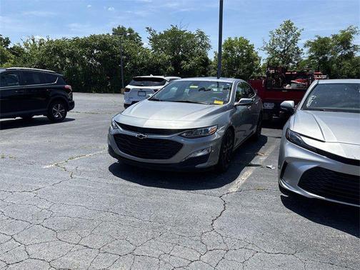 2023 Chevrolet Malibu FWD 2LT