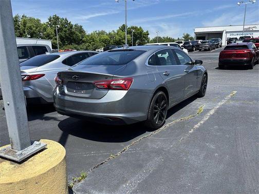 2023 Chevrolet Malibu FWD 2LT