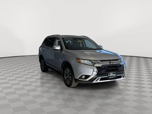 Alloy Silver Metallic 2020 Mitsubishi Outlander SEL S-AWC