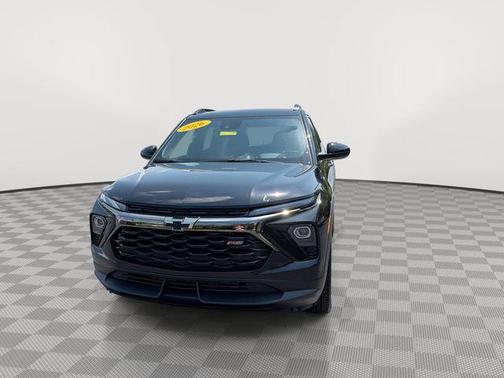 Mosaic Black Metallic 2026 Chevrolet Trailblazer RS