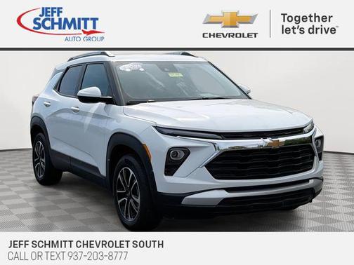 Summit White 2025 Chevrolet Trailblazer LT