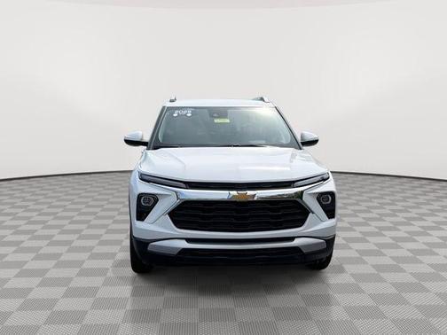 Summit White 2025 Chevrolet Trailblazer LT