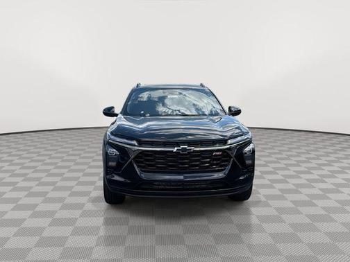 Mosaic Black Metallic 2026 Chevrolet Trax FWD 2RS