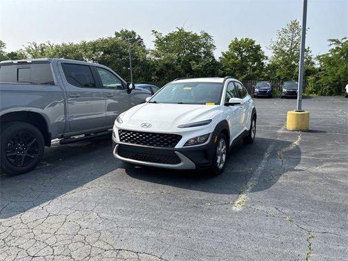 2022 Hyundai KONA SEL