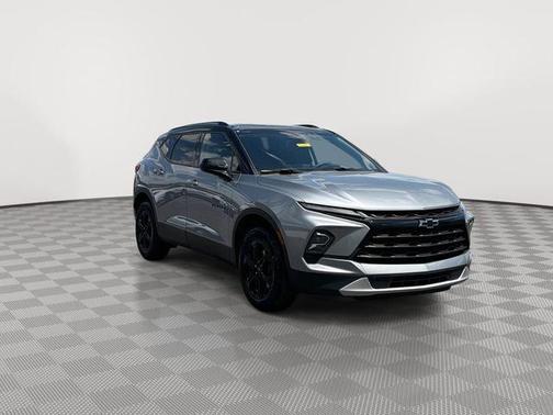 Sterling Gray Metallic 2024 Chevrolet Blazer 2LT