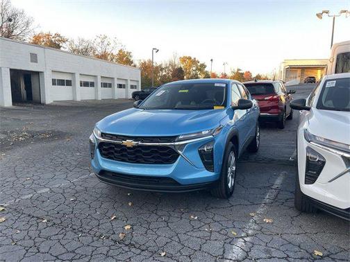 2025 Chevrolet Trax LS