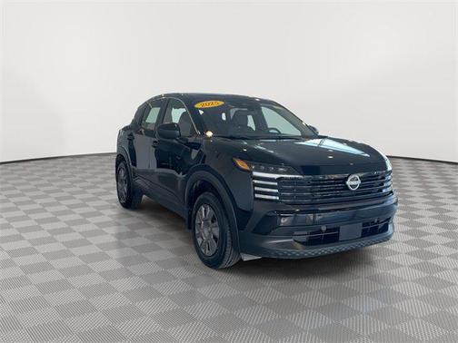 2025 Nissan Kicks S