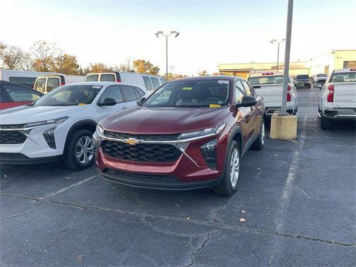2025 Chevrolet Trax LS