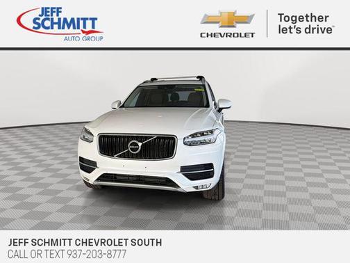 2019 Volvo XC90 T6 Momentum
