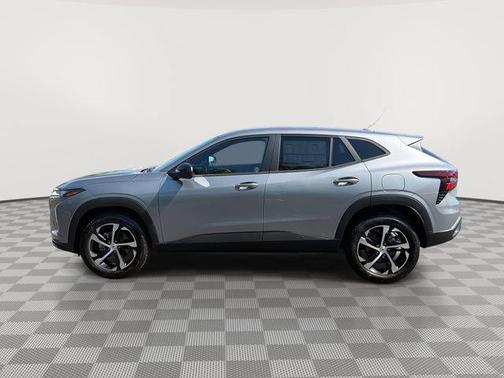 Sterling Gray Metallic 2026 Chevrolet Trax FWD 1RS