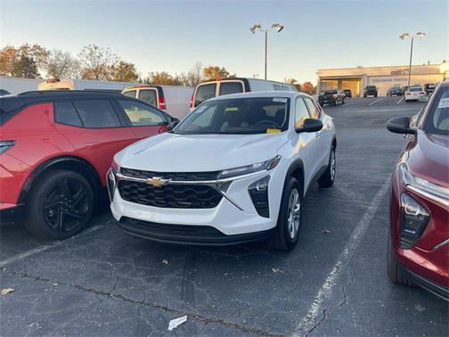 2025 Chevrolet Trax LS