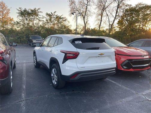 2025 Chevrolet Trax LS