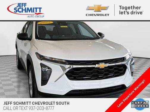 2025 Chevrolet Trax LS