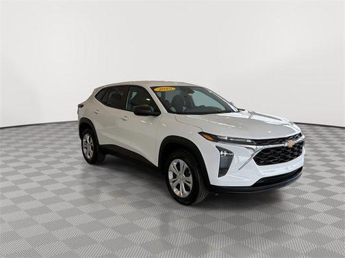 2025 Chevrolet Trax LS