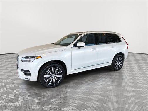 2025 Volvo XC90 B6 Plus 7-Seater