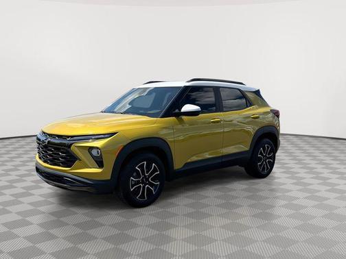 Nitro Yellow Metallic 2025 Chevrolet Trailblazer ACTIV