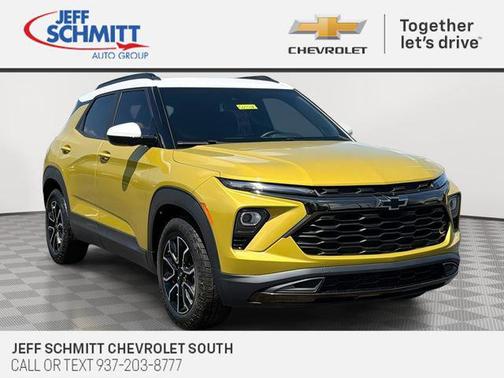 Nitro Yellow Metallic 2025 Chevrolet Trailblazer ACTIV