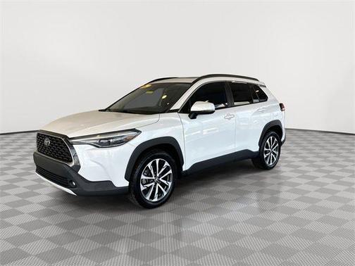 2022 Toyota Corolla Cross XLE