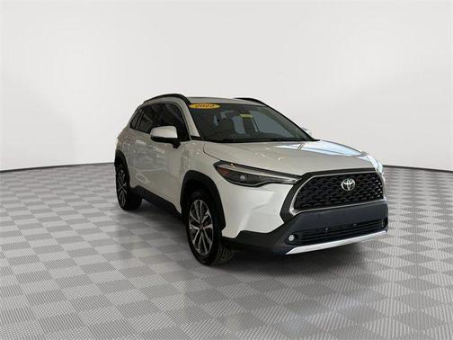 2022 Toyota Corolla Cross XLE