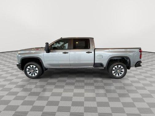 Sterling Gray Metallic 2026 Chevrolet Silverado 2500 Custom