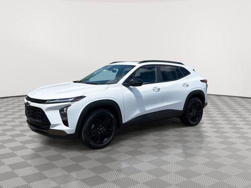 Summit White 2025 Chevrolet Trax FWD ACTIV
