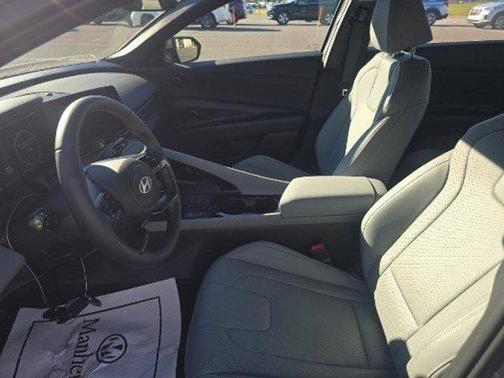 2025 Hyundai ELANTRA HEV Limited