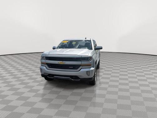 Silver Ice Metallic 2018 Chevrolet Silverado 1500 2LT