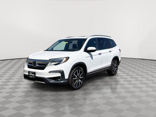 Platinum White Pearl 2020 Honda Pilot Touring 8-Passenger