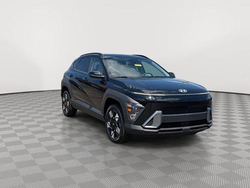 Abyss Black Pearl 2025 Hyundai KONA SEL