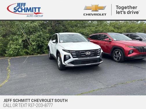 2025 Hyundai TUCSON SE