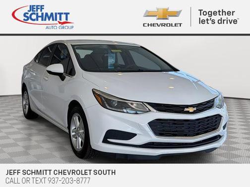 Summit White 2017 Chevrolet Cruze LT