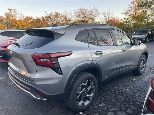 2024 Chevrolet Trax LT