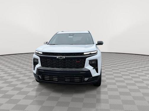 Polar White Tricoat 2026 Chevrolet Traverse RS