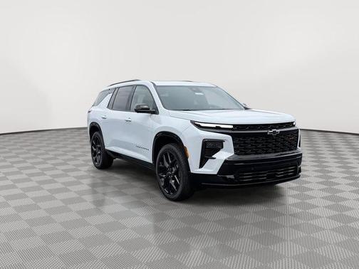 Polar White Tricoat 2026 Chevrolet Traverse RS